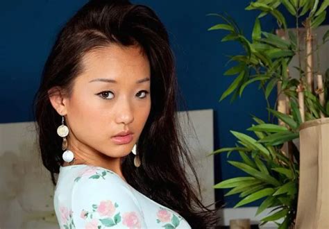 lesbian alina li|Alina Li: biography, stats, pictures, and videos .